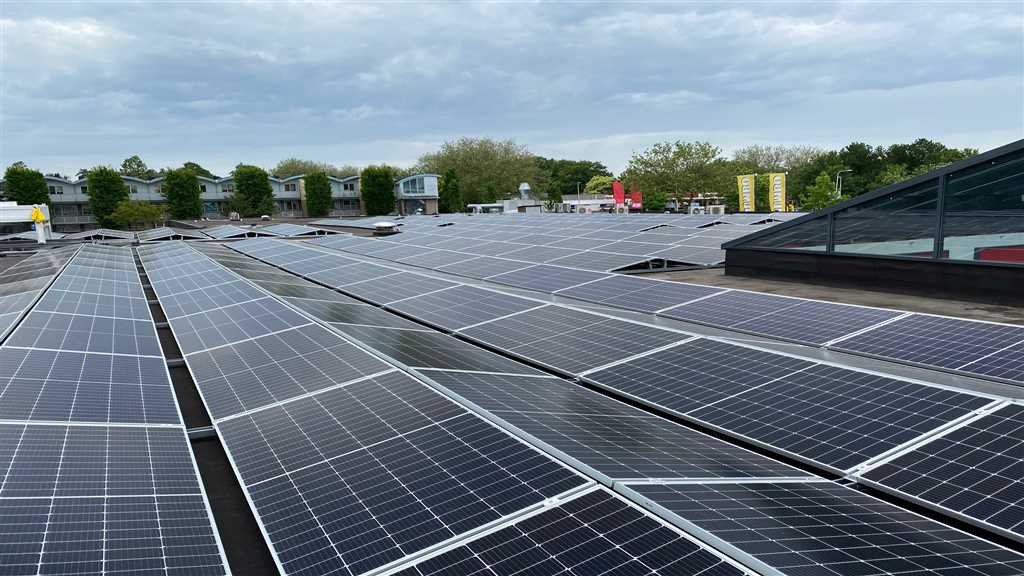 Sectie5 plaatst zonnepanelen in samenwerking met Jumbo